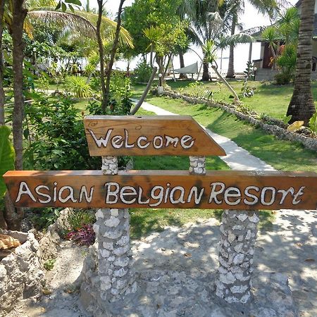 Asian Belgian Dive Resort 莫阿尔博阿 外观 照片